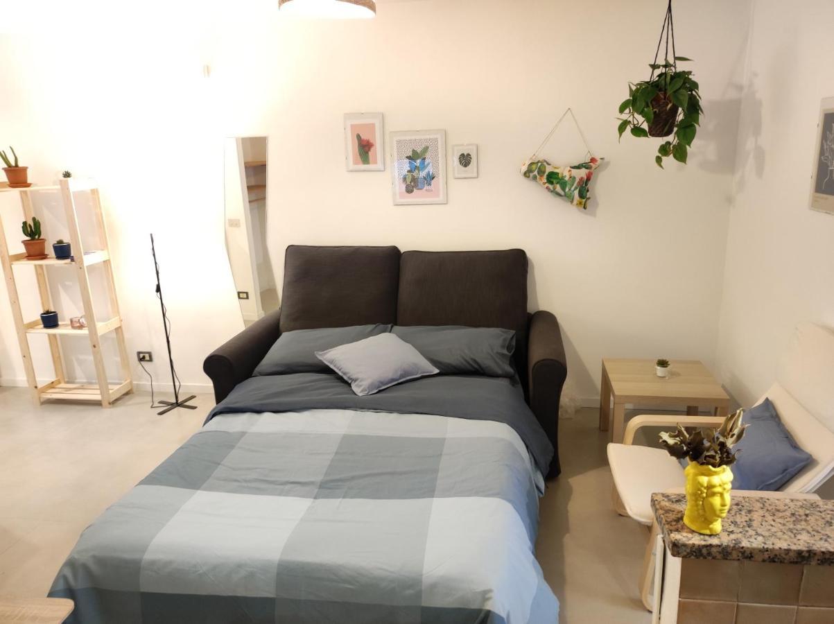Loft Con Cortiletto - 100 Meters From The Beach Lägenhet Cefalù Exteriör bild