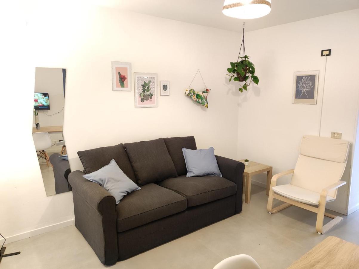 Loft Con Cortiletto - 100 Meters From The Beach Lägenhet Cefalù Exteriör bild