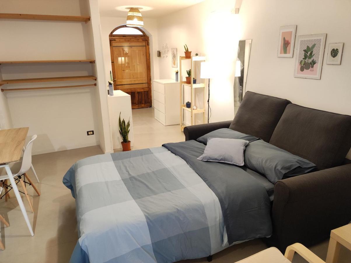 Loft Con Cortiletto - 100 Meters From The Beach Lägenhet Cefalù Exteriör bild