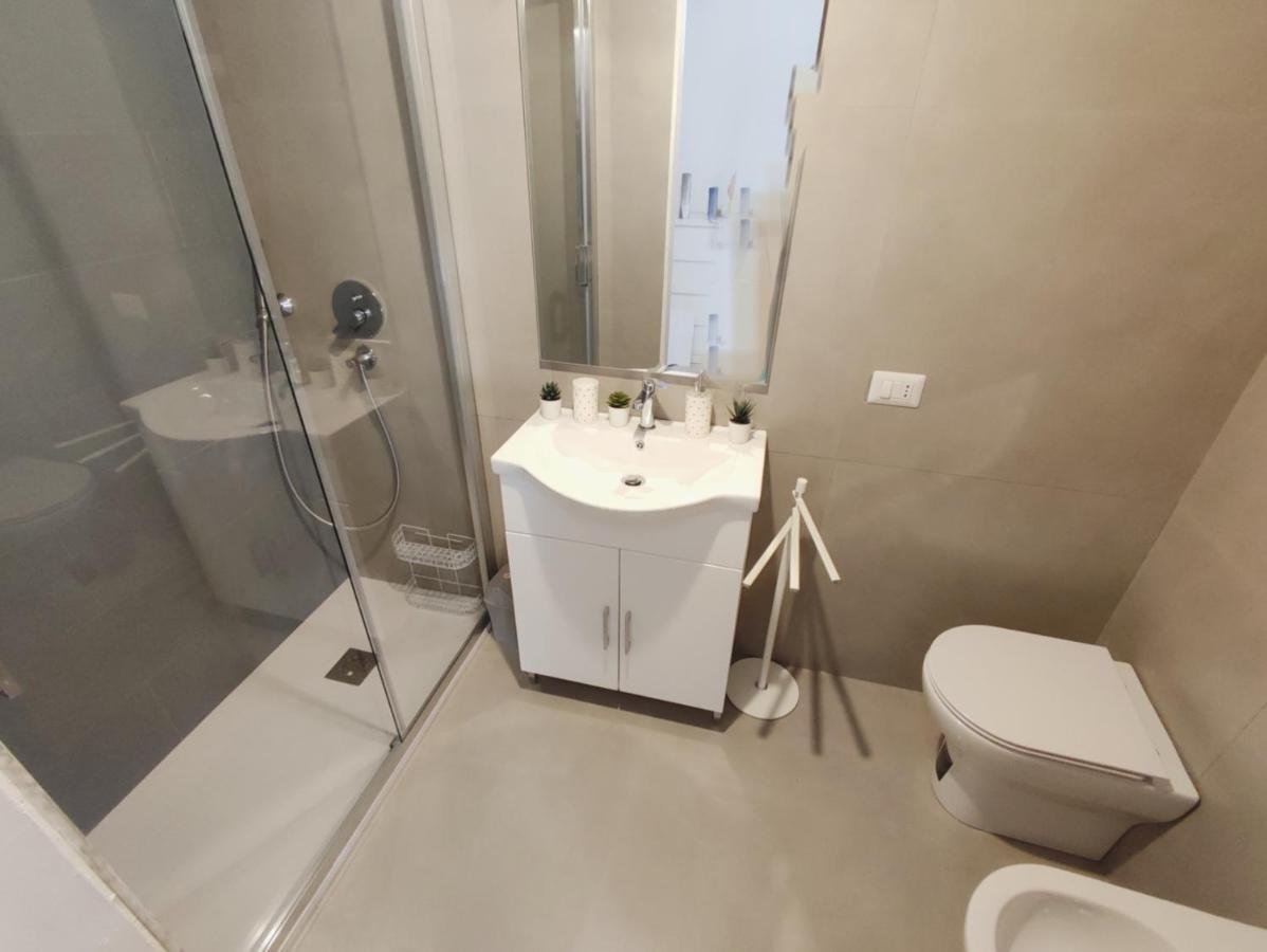 Loft Con Cortiletto - 100 Meters From The Beach Lägenhet Cefalù Exteriör bild